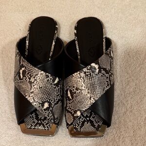 Katy Perry Collections Black and Snake Pattern Mules